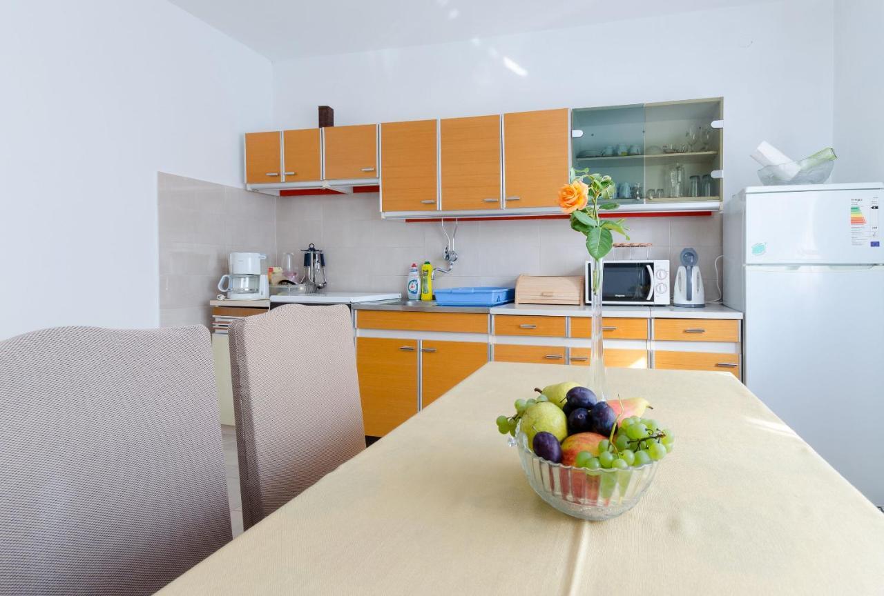 Apartment Milan Сень Экстерьер фото