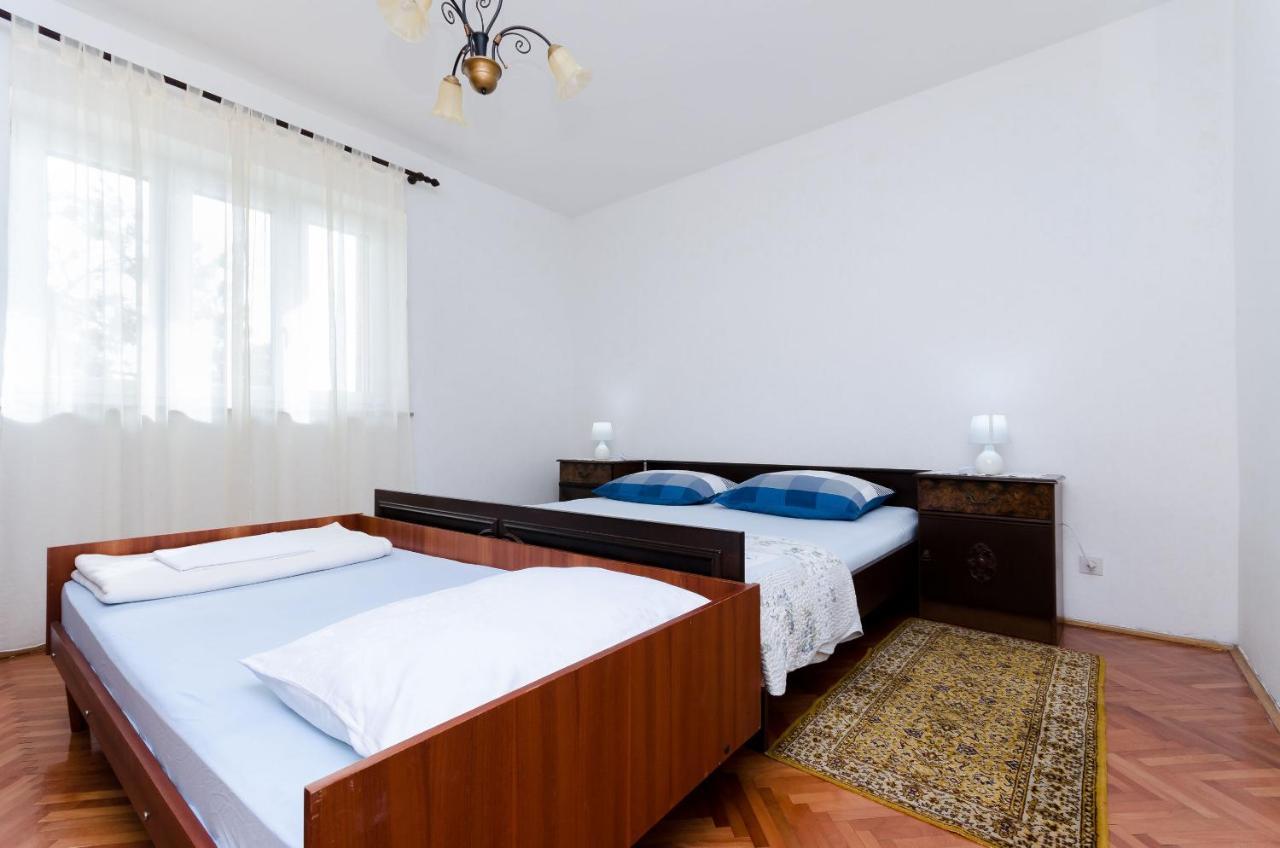 Apartment Milan Сень Экстерьер фото