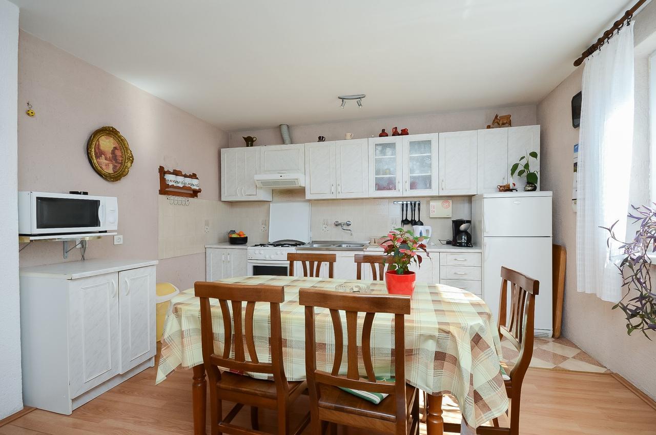 Apartment Milan Сень Экстерьер фото