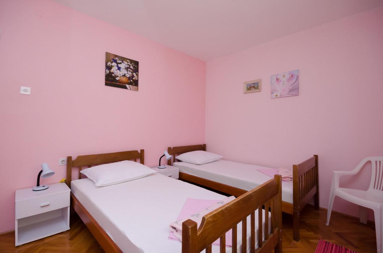 Apartment Milan Сень Экстерьер фото