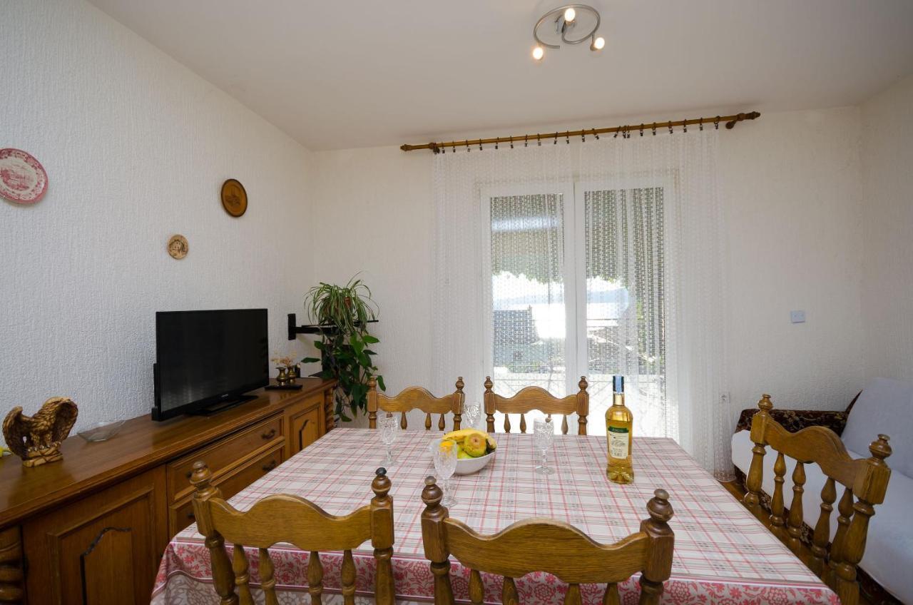 Apartment Milan Сень Экстерьер фото
