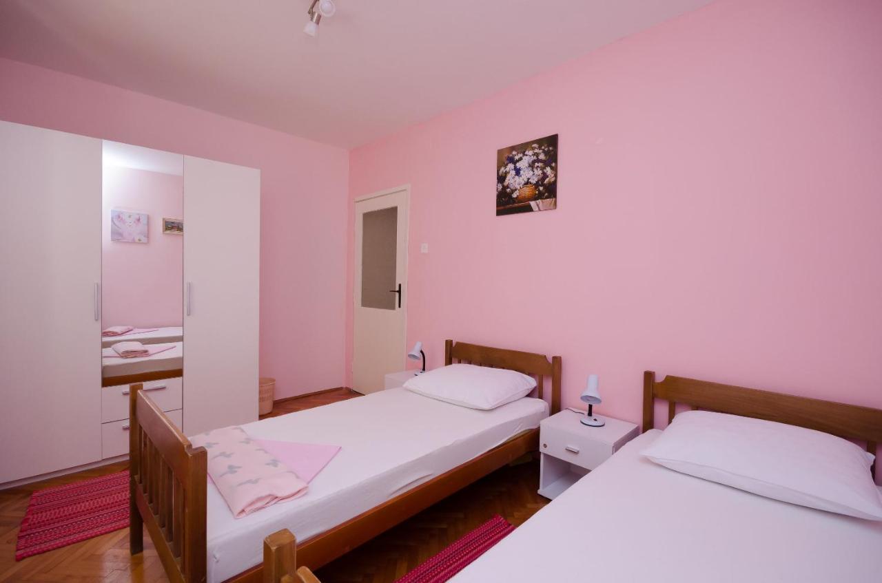 Apartment Milan Сень Экстерьер фото